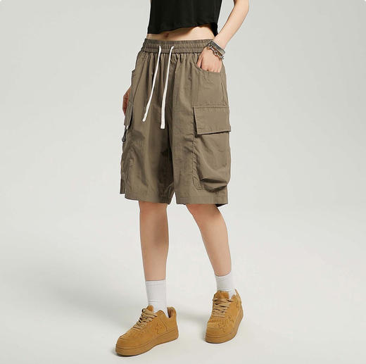 情侣款时尚美式工装短裤  显高显瘦松紧裤腰+抽绳可自由调节腰围 商品图3