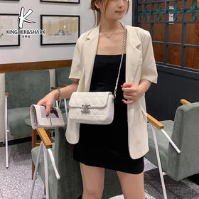 经典鲨2024年夏季新款单肩斜跨简约菱格链条包KGB53-D295031