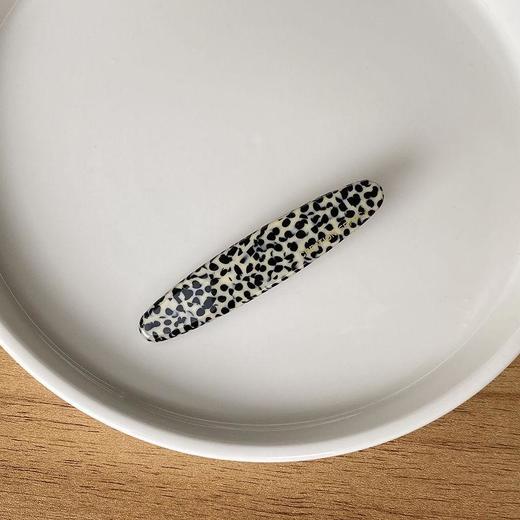 【韩国ins风高级感侧边醋酸一字夹】侧边夹简约一字夹子，无痕发夹网红法式刘海夹碎发卡碎发夹洗脸化妆夹子QQ 商品图8