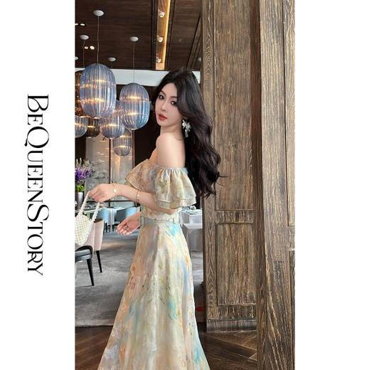 余潇潇【梦幻旋律】荷叶边收腰上衣&长款显瘦半裙印花套装 商品图3