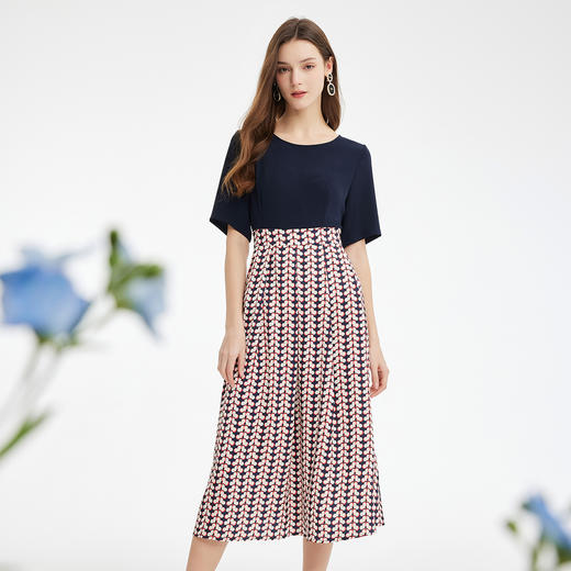 PF886斯尔丽2024新款法式优雅连衣裙撞色拼接印花设计感收腰连衣裙 商品图0