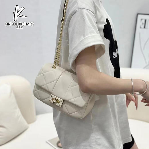 经典鲨2024年夏季新款纯色百搭单肩斜跨链条包KGB31-D286261 商品图2
