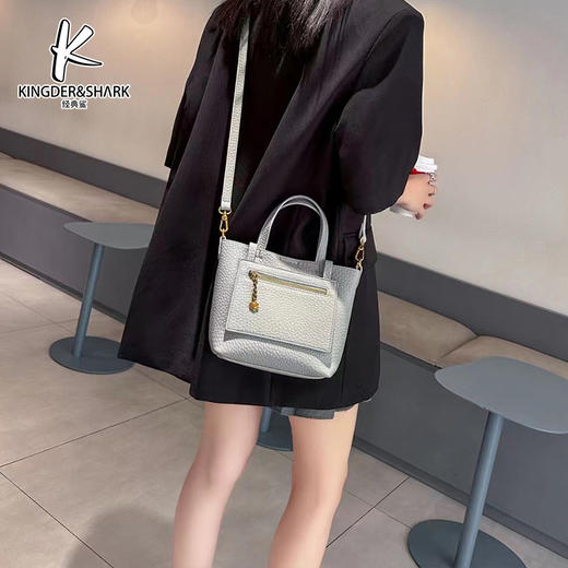 经典鲨2024年夏季新款百搭单肩斜跨水桶包KGB41-D1689301 商品图1