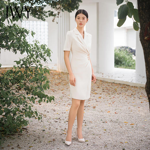 IWY/夏季杏色短袖连衣裙女西装裙优雅职场设计感女神范商务裙Q13210 商品图4