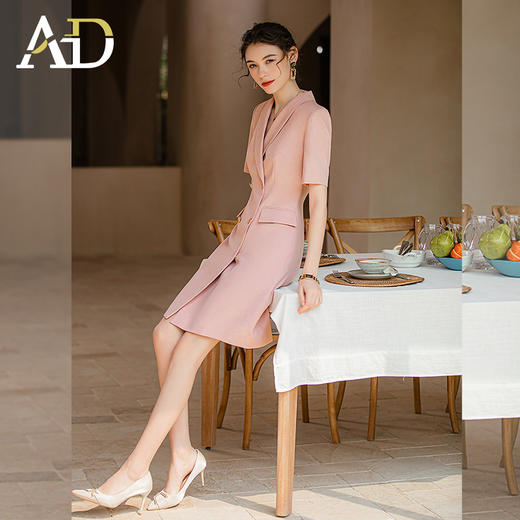 AD夏季粉色职业连衣裙女气质通勤OL西装裙百搭双排扣主持人正装裙 商品图3