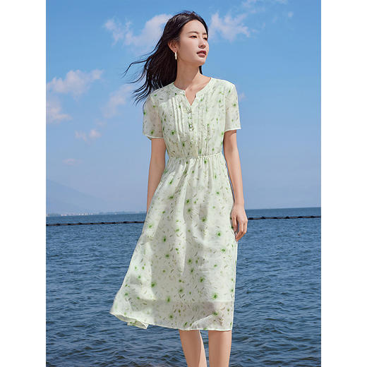 【专属特价】熙世界气质薄荷绿碎花连衣裙女2025年新款法式度假风夏季雪纺裙子 商品图1