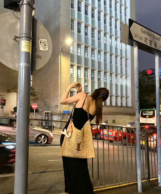 顶级品质出 📍
杨树林oxalis 〰️
拉菲草镂空草编包 商品图1