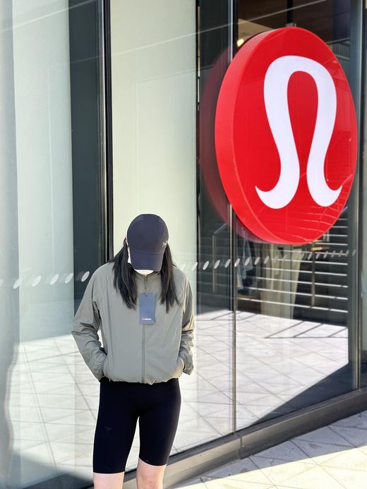 点此购买 lululemon春夏季男女款可拆卸帽檐户外防紫外线空调开衫 lhy 287991 商品图8