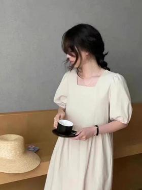 6.22断码清→（微瑕）！方领米白系腰带连衣裙—喜出