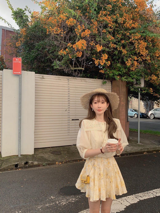 金蘑菇菇 poesie给朱丽叶的信/ 法式刺绣衬衫设计感小众别致上衣 商品图0