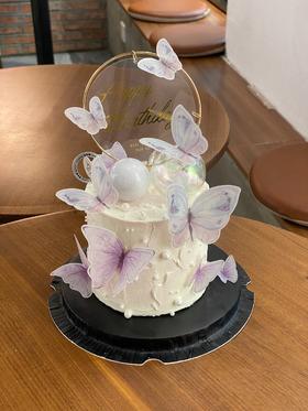 紫色蝴蝶公主梦幻风蛋糕