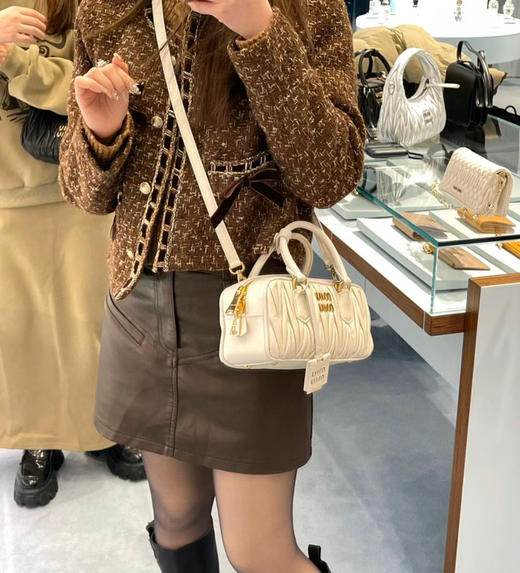 原单𝐌𝐢𝐮保龄球 〰️
顶级进口小羊皮🐑 商品图1