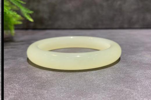 【御珠宫坊】青白玉手镯55.5mm 商品图3
