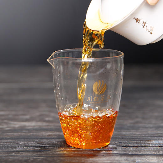 川红 长江红·红檀 红茶礼盒357g 商品图5