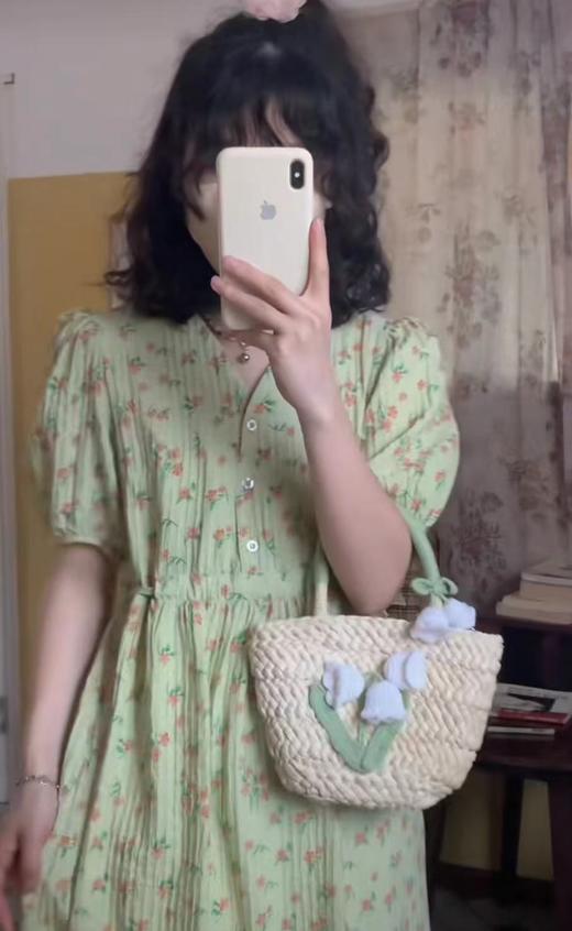 NO 退→样衣清仓（微瑕）！青绿短袖V领碎花连衣裙—喜出 商品图0