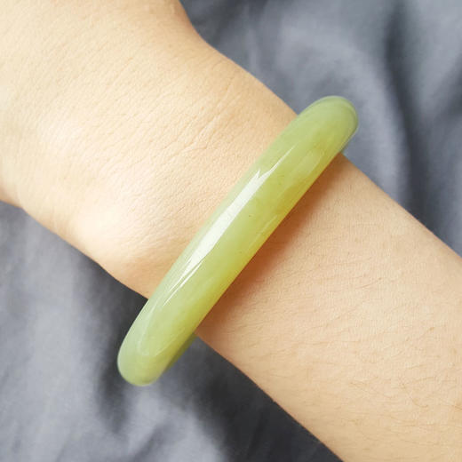 【天然正品】天然无纹裂黄口料和田玉58号手镯230424TJ01 商品图5