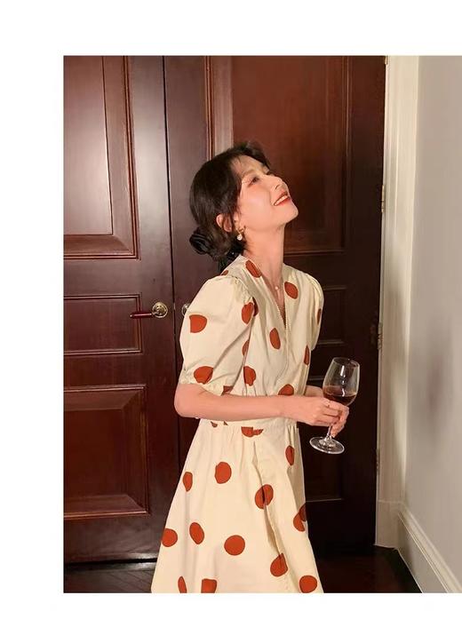 NO 退→样衣清仓（微瑕）！一片式波点V领连衣裙—喜出 商品图0