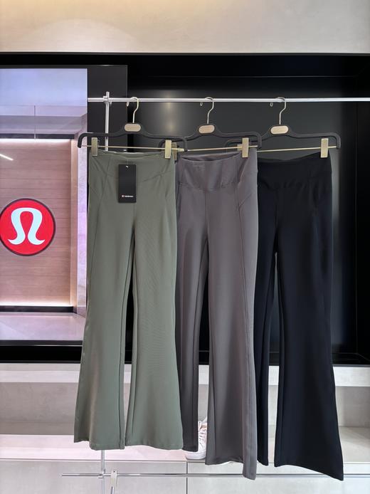 点此购买 Lululemon女士高腰喇叭罗纹裤弹力瑜伽裤长裤 LL 287849 商品图4