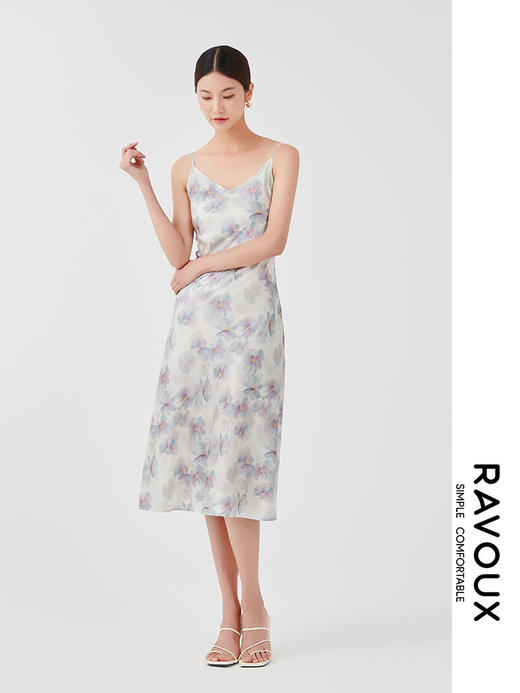 262139901花版斜裁吊带裙 商品图1