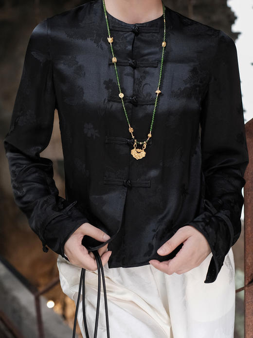 微瑕秒杀 |盛唐牡丹 |花香引蝶真丝对襟上衣[特价品](特殊商品不退不换) 商品图1