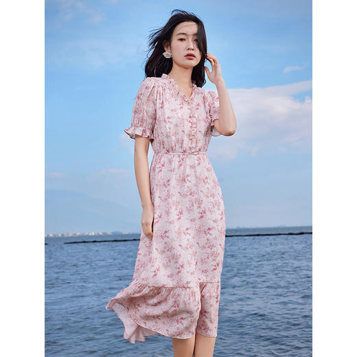 【专属特价】熙世界裙子夏季女2025新款法式V领泡泡袖荷叶边a字碎花连衣裙绝美 商品图2