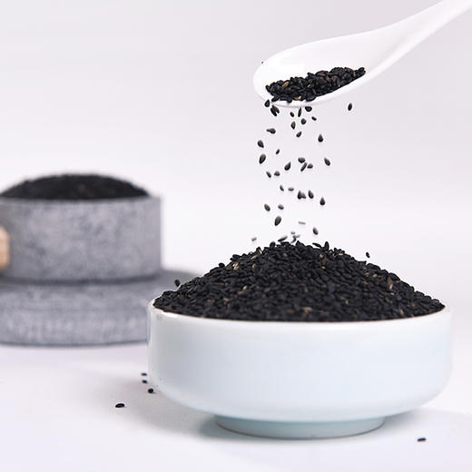 【熟芝麻黑芝麻白芝麻，低温烘焙就是香】现炒熟芝麻黑芝麻白芝麻，口感细腻满口爆香，农家自种五谷杂粮即食瓶装生黑芝麻 商品图6