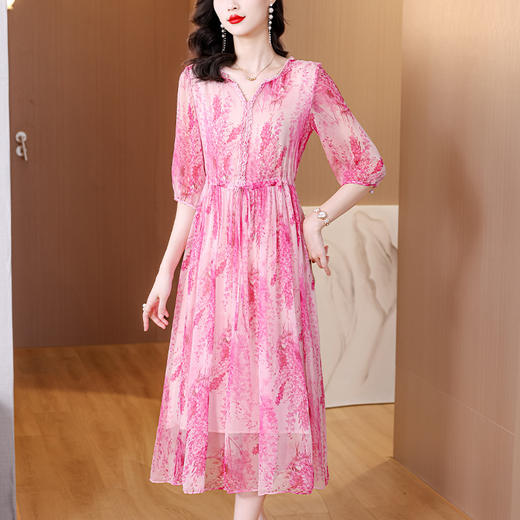 法式V领中长款碎花连衣裙，甜美优雅减龄粉色沙滩裙AHM-xrfs6505 商品图1