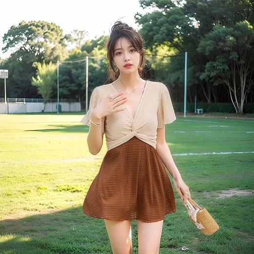 【朋友圈爆款！保守显瘦泳衣两件套】自带内衣文胸垫安全打底裤，游泳、温泉、瑜伽一套搞定，各种身材轻松驾驭！大码泳衣女款拼色平角裤裙式遮肉遮肚温泉 商品图3