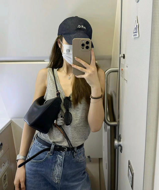 这次皮质又升级了 ‼️
罗威迷你hobo 吊床包 商品图4