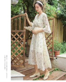 NO 退→样衣清仓（微瑕）！碎花V领荷叶袖连衣裙—喜出