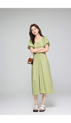 NO 退→样衣清仓（微瑕）！淡绿褶皱款连衣裙—喜出