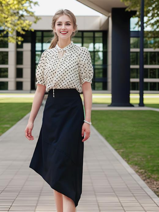 V领泡泡袖系带上衣 商品图1