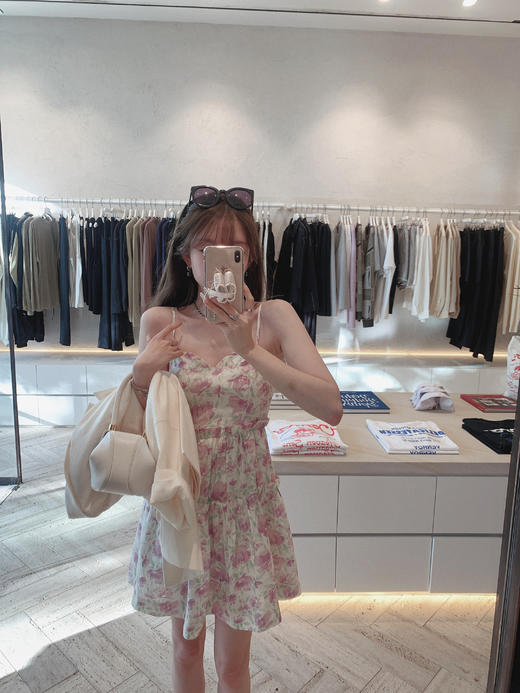 金蘑菇菇 爱意如晚霞 呼吸亚麻系列 / 法式温柔风碎花吊带连衣裙 商品图12