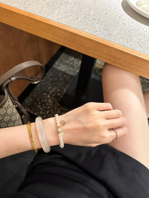 天然青海老料和田玉手串 商品图3