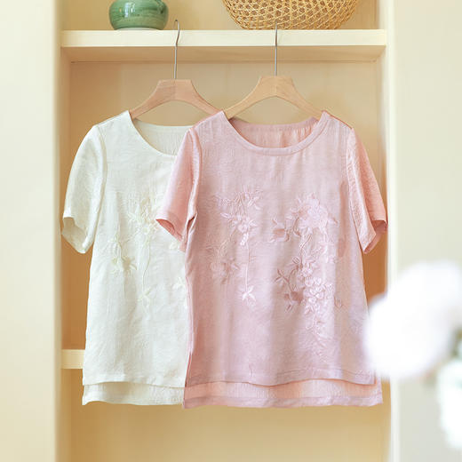 【现货】国风  刺绣款上衣 商品图1
