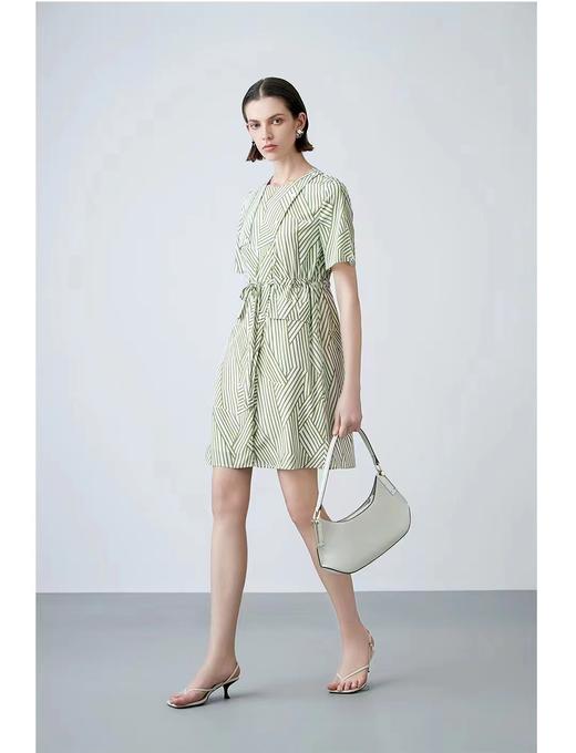 4F 爱特爱 连衣裙 商品图0