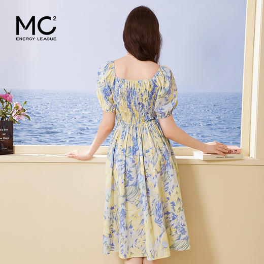 mc2法式油画一字领收腰晕染花色连衣裙女装2024夏季新款青春活力 商品图2