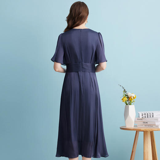 EITIE爱特爱夏季新款气质大方连衣裙礼服7477106 商品图5