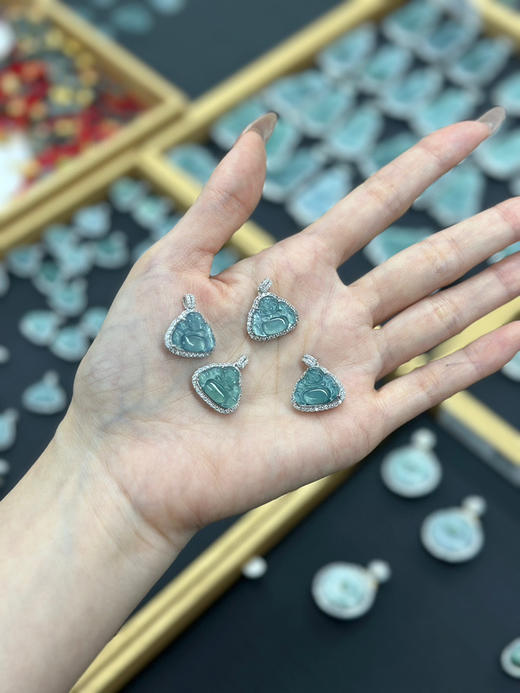 蓝水翡翠小佛公 商品图6