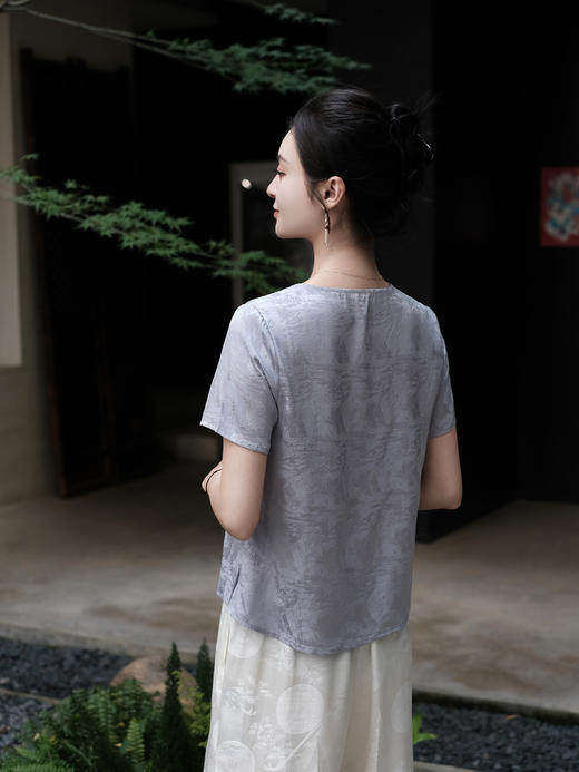 盛唐婧 |V领百搭真丝T恤 商品图6