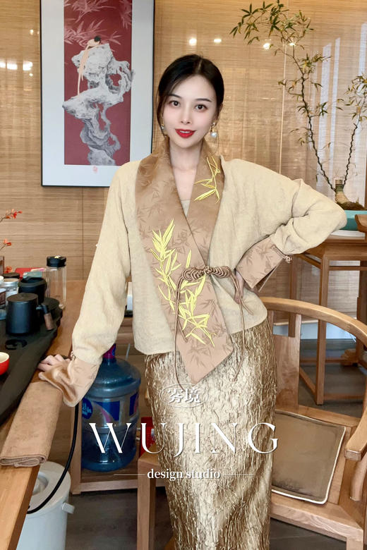 【雾境定制】虚怀若谷系列高贵新中式直襟马褂短外套 +马面裙套装 3203097 商品图8