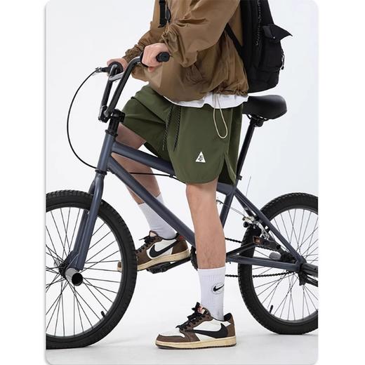 【复古运动短裤】运动短裤男2024夏季新款美式复古开叉设计感沙滩裤刺绣休闲五分裤-YDXPXH020 商品图0