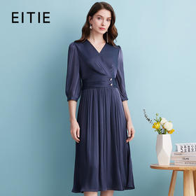 EITIE爱特爱夏季新款气质V领压褶缎面收腰通勤显瘦长裙连衣裙7407122