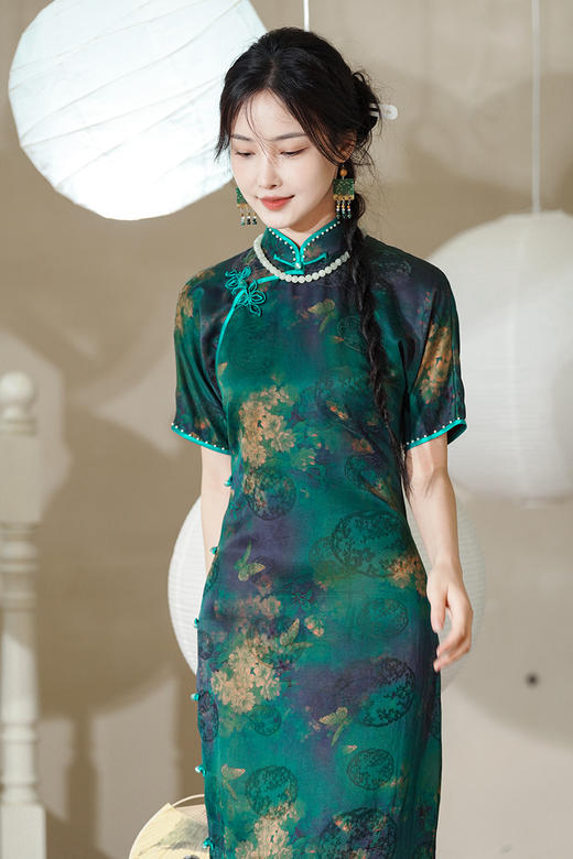 逸红颜明月优选 #『雨棠』重磅限量款!!纯手工高定钉珠红云纱旗袍，清新石绿蝶恋花，高贵典雅 商品图1