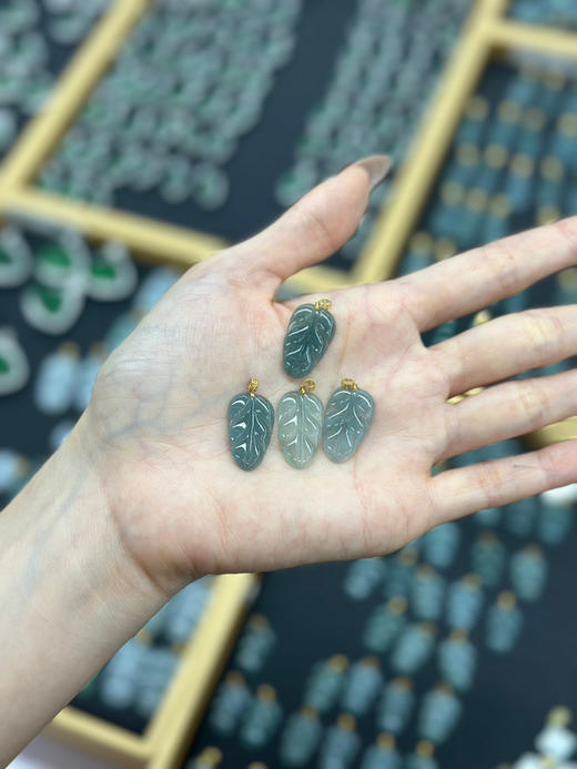 危料翡翠叶子项链 商品图5