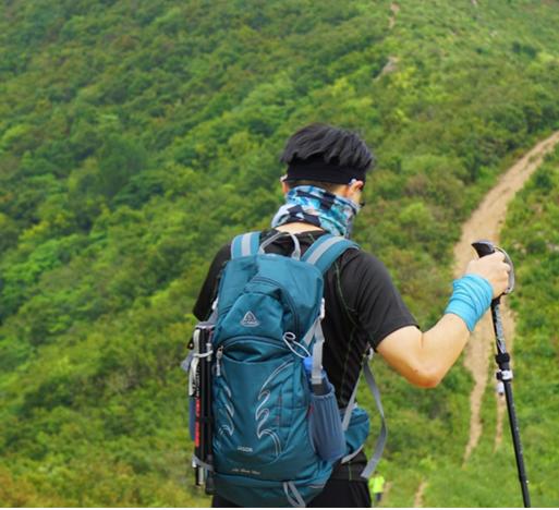 【爆款】艾王户外徒步登山包悬浮背包男女30L露营徒步旅行双肩背包KA-1869（送防雨罩） 商品图2