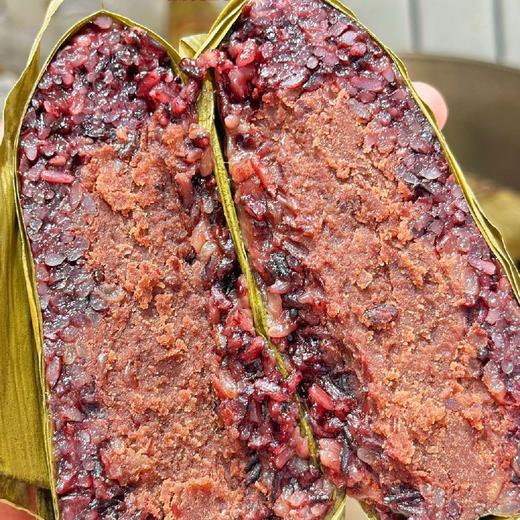 嘉兴手工霸王粽家庭装   6个（大肉粽240g/个+蛋黄肉粽240g/个+ 乌米大肉粽180g/个+ 黄米蛋黄肉粽180g/个+ 血糯米豆沙粽220g/个+ 五谷杂粮粽220g/个） 商品图6