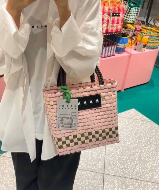 𝐌𝐚𝐫𝐧𝐢.𝟐𝟎𝟐𝟒菜篮子 
新颜色 / 虽迟但到 商品图0