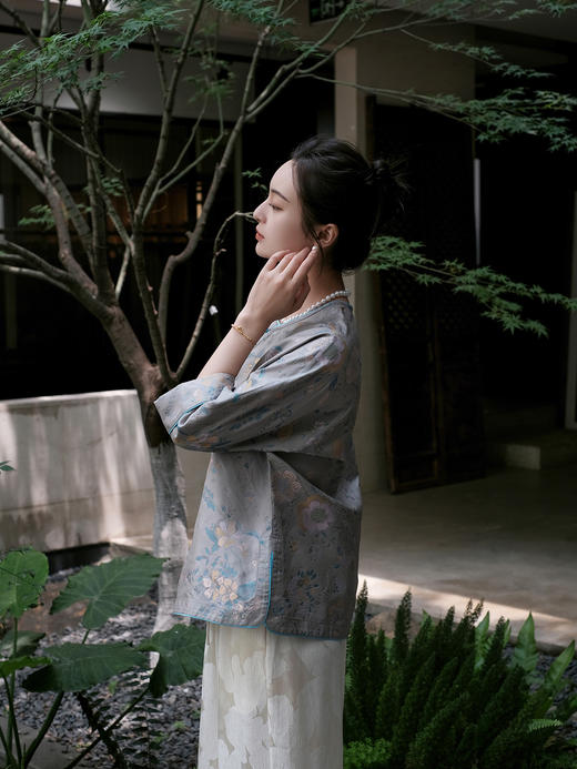 盛唐婧 |真丝花罗步步生花斜襟上衣 商品图6