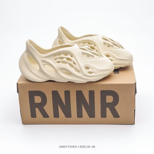 阿迪达斯椰子洞洞鞋
合集 商品图4